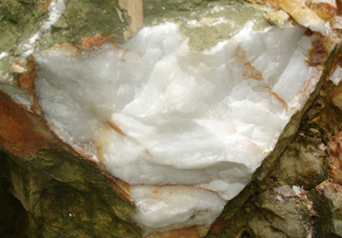 Quartz mine