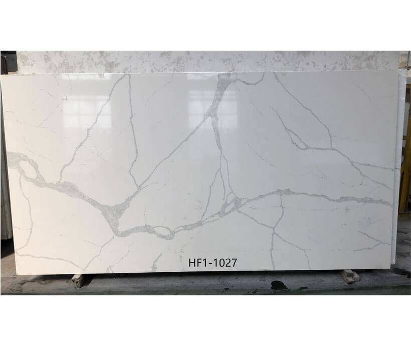 White  Calacatta Quartz Big Slabs